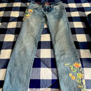 Lucky Brand Sweet MidRise Straight embroidered jeans